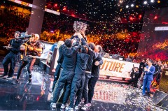 某队爆冷落败：大龙团战失误致比赛节奏失控，外卡队伍逆袭暴露战术执行不到位